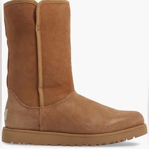 UGG Michelle Boot NWOT Size 7